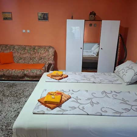 Nela * Ni